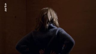 Alice Taglioni - L'annonce (2015) sex topless scenes