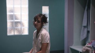 Alison Brie, Betty Gilpin, and other - Glow s01e01 (2017) celeb hot scene