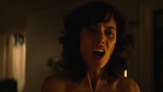 Alison Brie, Betty Gilpin, and other - Glow s01e01 (2017) celeb hot scene