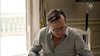 Catrin Striebeck - Toulouse (2018) sexy nude scene