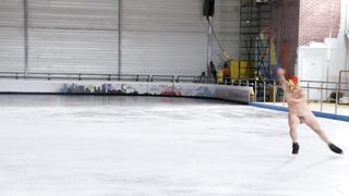 Celine Fuhrer - Apnee (2016) celeb topless scenes