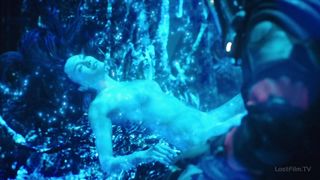 Florence Faivre - The Expanse s02e05 (2017) celeb hot scene