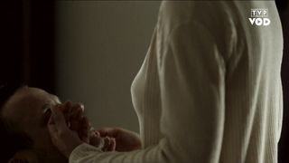 Julia Kijowska - Zelazny most (2019) celebs topless scenes