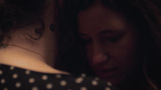 Kathryn Hahn, Katie Kershaw – Mrs. Fletcher s01e07 (2019) celeb topless scenes