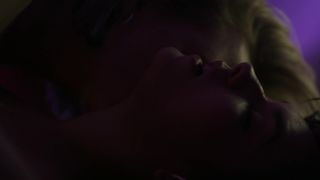 Sarah Mahita, Emma Drogunova - Bonnie _ Bonnie (2019) sexy hot scene