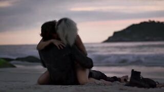 Sophie Charlotte - Ilha de Ferro s01e08 (2018) sexy nude video