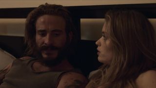 Abbey Lee, Simone Kessell - Outlaws (2017) sexy hot scene