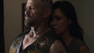 Abbey Lee, Simone Kessell - Outlaws (2017) sexy hot scene