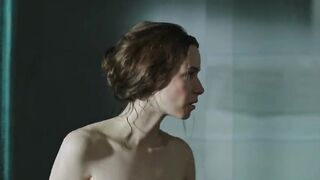 Alex Essoe, Anita Briem, Dominique Jane - The Drone (2019) celebrity hot movie scene