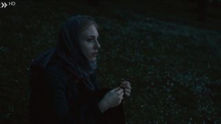 Elisa Schlott - Fremde Tochter (2017) sexy nude scene