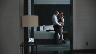 Gillian Williams, Louisa Krause - The Girlfriend Experience s02e01 (2017) sexy naked