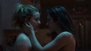 Laurence Leboeuf, Catherine Brunet, Eve Duranceau - Marche a L'Ombre s02e01-08 (2016) celebs nude video