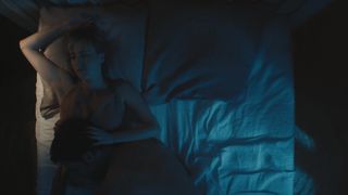 Natalia Mateo, Mariana Cordero, Natalia de Molina - Animales sin collar (2018) celebs hot movie scene