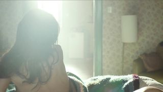 Noelle Schonwald - La mala noche (2019) sexy hot scene