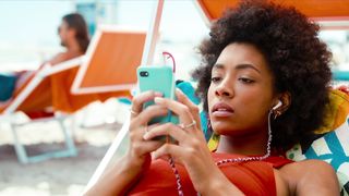 Rebecca Coco Edogamhe, Amanda Campana - Summertime s01e05 (2020) sexy hot movie scene