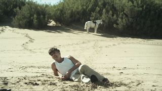 Victoria Sarasibar - Caballo de Mar (2020) celebrity topless scenes