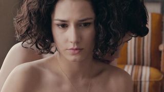 Ximena Romo, Erendira Ibarra - La vida inmoral de la pareja ideal (2016) celebrity topless scenes