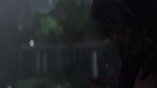 Florence Foresti, Perrette Souplex - De plus belle (2017) old strip and topless scenes