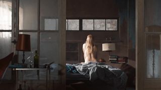 Laura Birn - Syysprinssi (2016) celeb hot video scene