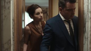 Laura Chiatti , Valentina Cervi - The Players (2020) sexy hot scene