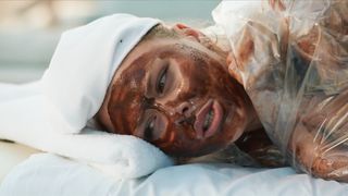 Susan Radder, Daphne Wellens, Julia Akkermans, and other - Women of the Night (Keizersvrouwen) s01e05-06 (2019) sexy hot scene