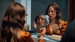 Susan Radder, Daphne Wellens, Julia Akkermans, and other - Women of the Night (Keizersvrouwen) s01e05-06 (2019) sexy hot scene