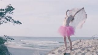 Agnieszka Zulewska nude - Chemia (2015)