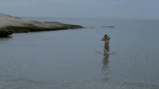 Elena Anaya - Lejos del mar (2015) celeb hot video scene