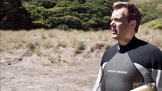 Emma Leonard - 800 Words s01e01 (2015) celebs hot video scene