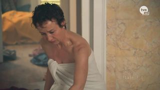 Gabriela Muskala, Karolina Gruszka, Aleksandra Adamska - Krolestwo kobiet s01e01-02 (2020) celebs sexy scene