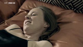 Katja Danowski - Komm schon! s01e02 (2015) actress nude scene