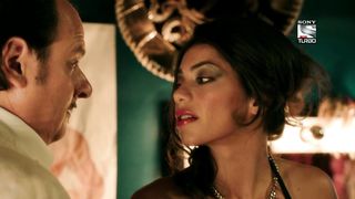 Lavinia Longhi, and other - Station Horizon s01e04 (2015) celeb nude scene