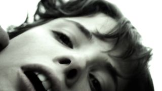 Mariana Ximenes, Claudia Ohana - Zoom (2015) actress nude videos