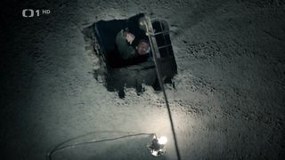 Petra Tenorova - Labyrint s01e03 (2015) actress sexy scene