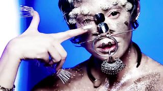 Rose_McGowan_-_RM486 (2015)