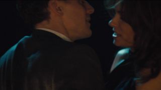 Sienna_Miller_-_High-Rise (2015)