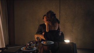 Sienna_Miller_-_High-Rise (2015)