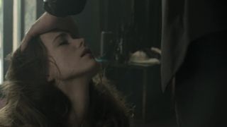 Stacy_Martin_-_The_Lady_in_the_Car_with_Glasses_and_a_Gun (2015)