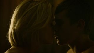 Veerle Baetens - Un debut prometteur (2015) actress naked