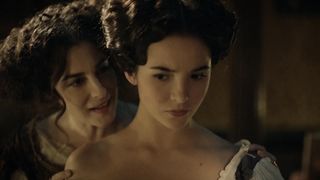 Alexia Giordano, Maddison Jaizani, Valerie Thoumire - Versailles s01e01 (2015) celebs hot movie scene