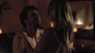 Eliza_Coupe_-_Casual_s01e06 (2015)