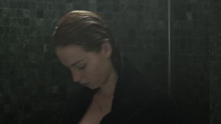 Freya_Mavor_-_The_Lady_in_the_Car_with_Glasses_and_a_Gun (2015)