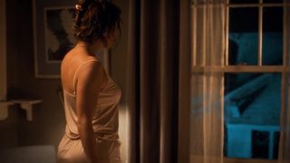 Jennifer Lopez, Lexi Atkins - The Boy Next Door (2015) actress hot movie scene