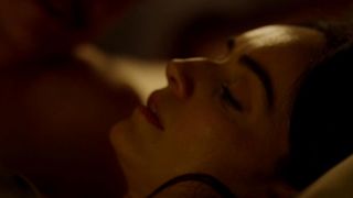 Paulina_Gaitan_-_Narcos_s01e05-08 (2015)