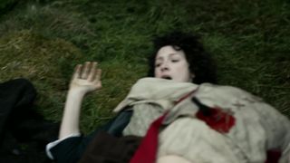 Caitriona Balfe – Outlander s01e08 (2014) celebrity naked