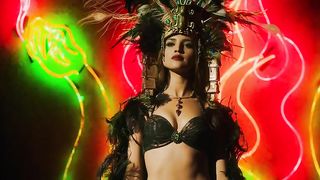 Eiza Gonzalez, Elle LaMont, and other - From Dusk Till Dawn s01e06 (2014) celebs naked