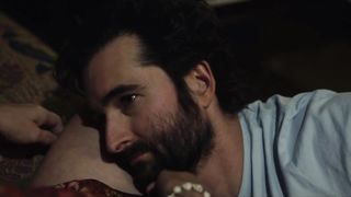 Gaby_Hoffmann__Alison_Sudol__Amy_Landecker_-_Transparent_s01e01 (2014)