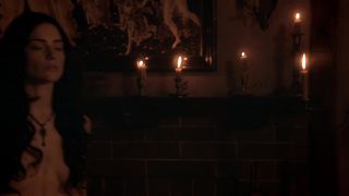 Janet Montgomery, Azure Parsons - Salem s01e01 (2014) actress naked