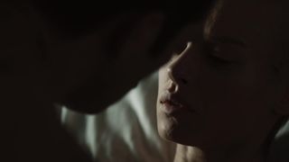 Kasia Smutniak, Carolina Crescentini - Allacciate le cinture (2014) celebs sexy video