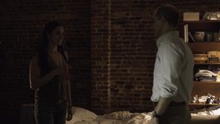 Rachel_Brosnahan__Kate_Lyn_Sheil_-_House_of_Cards_s02 (2014)